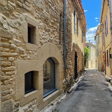Charmante Maison De Village Collias 外观 照片